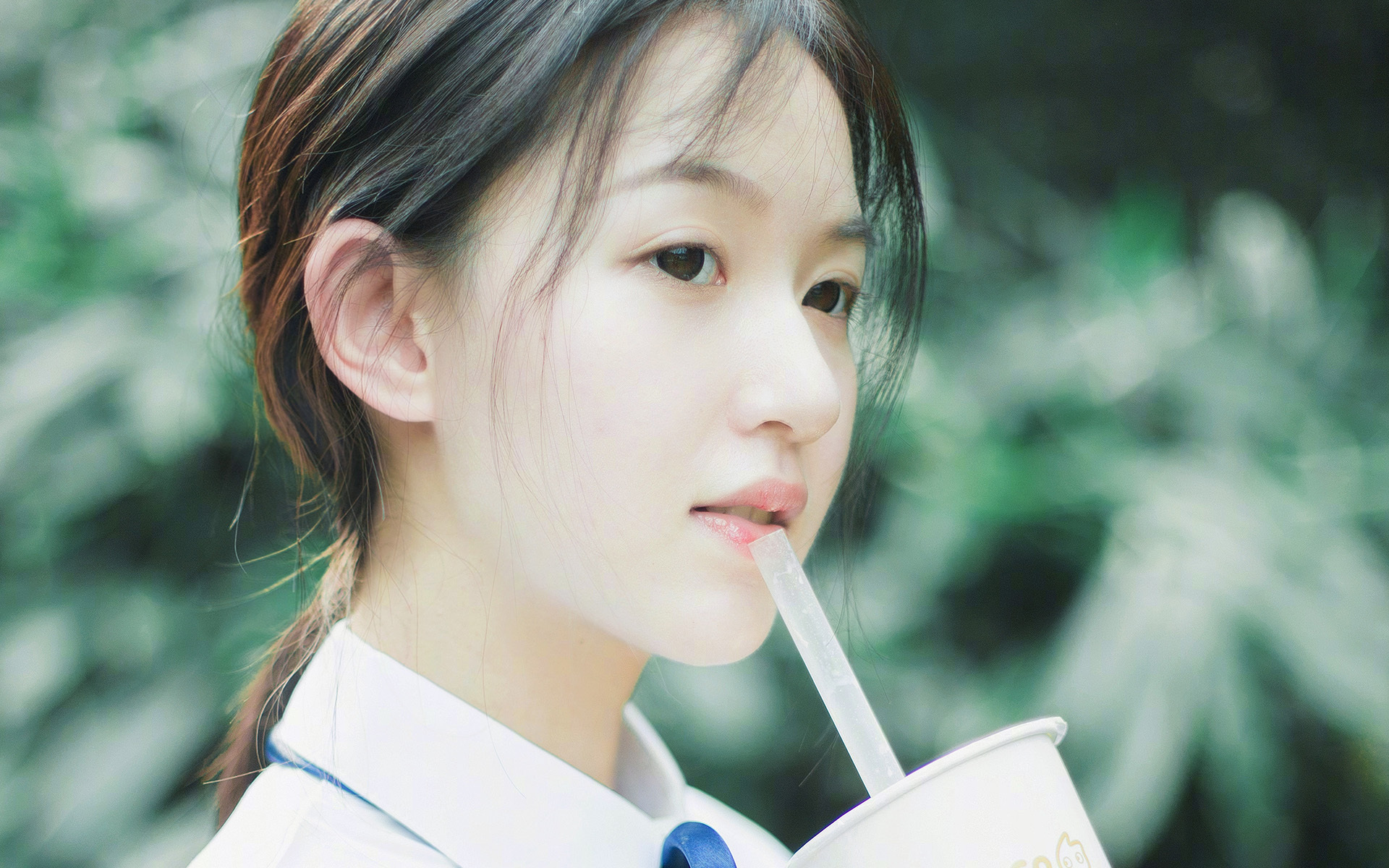 kaiyun体育综合-邪不胜正：逆境中勇敢奋战的足球英雄，邪不胜正为主题的故事