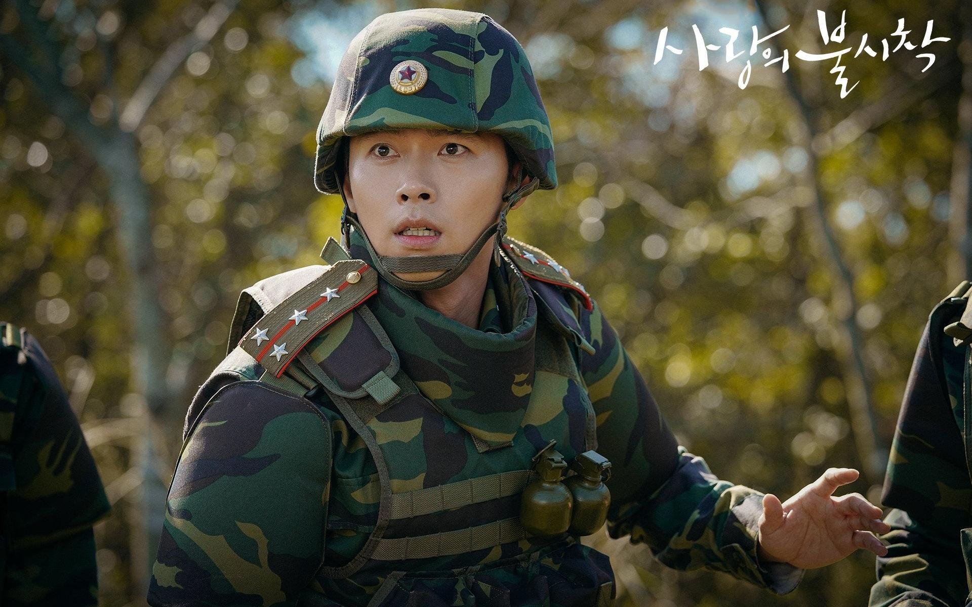 开云官方-勇士力克鹈鹕，库里末节连中三记三分逆转比赛，库里季后赛鹈鹕压哨3分