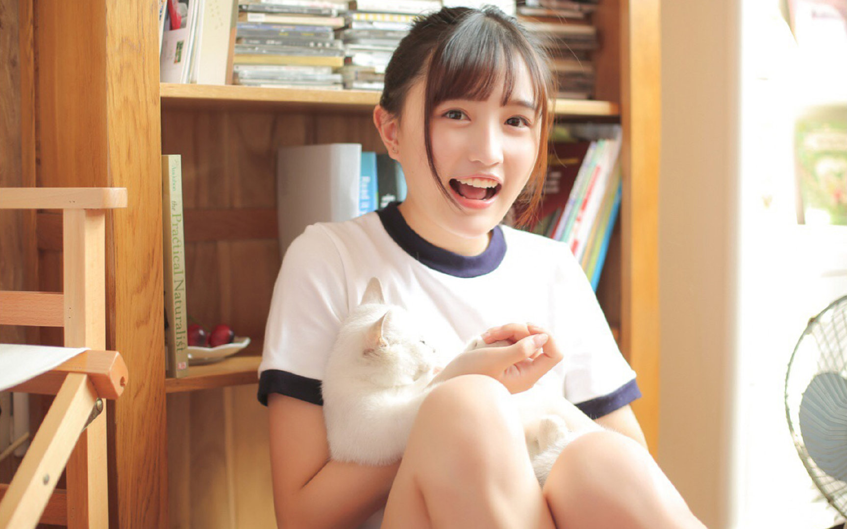 kaiyun体育综合-电竞主播与粉丝互动中的情感连接机制与行为模式，电竞主播情侣